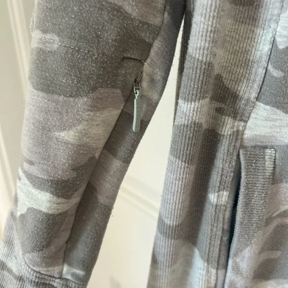 Athleta Camo Balance Dress Size Small Petite - Picture 11 of 12